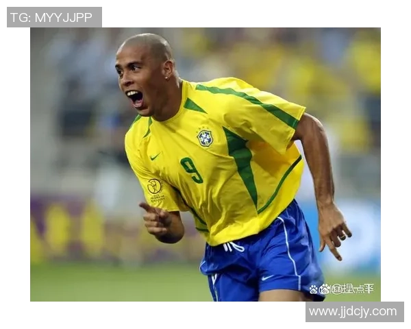 世界杯足球明星表现分析与个人精彩时刻回顾