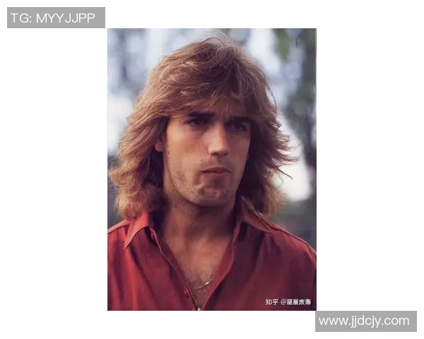 全球十大最帅足球明星颜值榜：他们不仅征服球场更俘获粉丝心