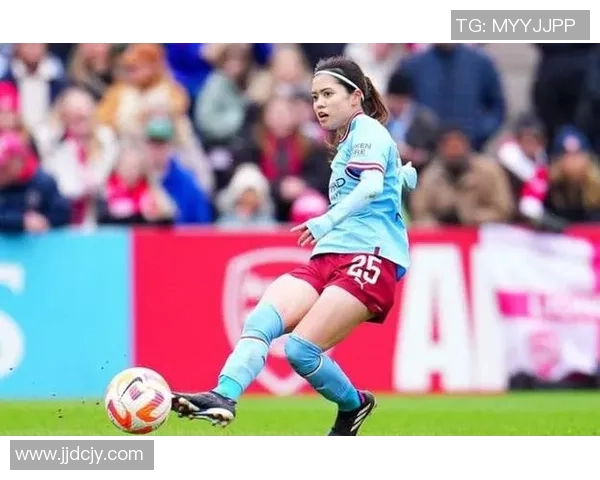 曼城女足球星九号是谁 她在球队中的重要地位和表现分析